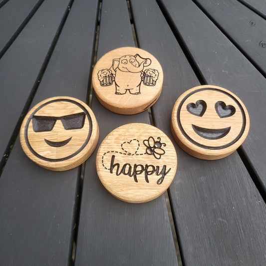 Magnetic wooden bottle opener ø70